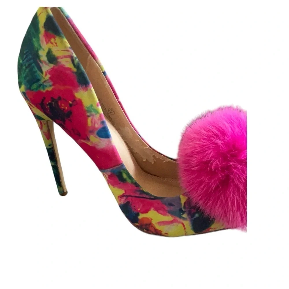 LILIANA Affair Pointy Toe Stiletto‎ Pump - Size 6.5
